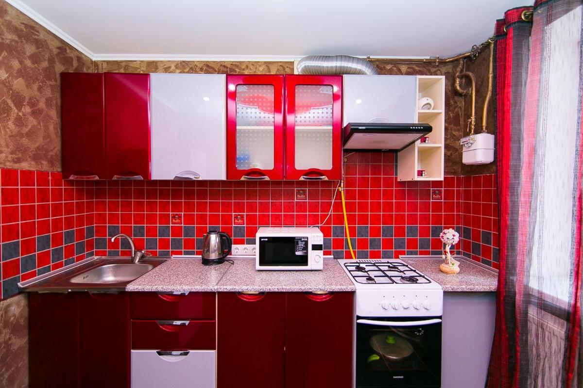 Vip Apartmens Faraon On Illinskaya 1 Floor Sumy Exterior foto