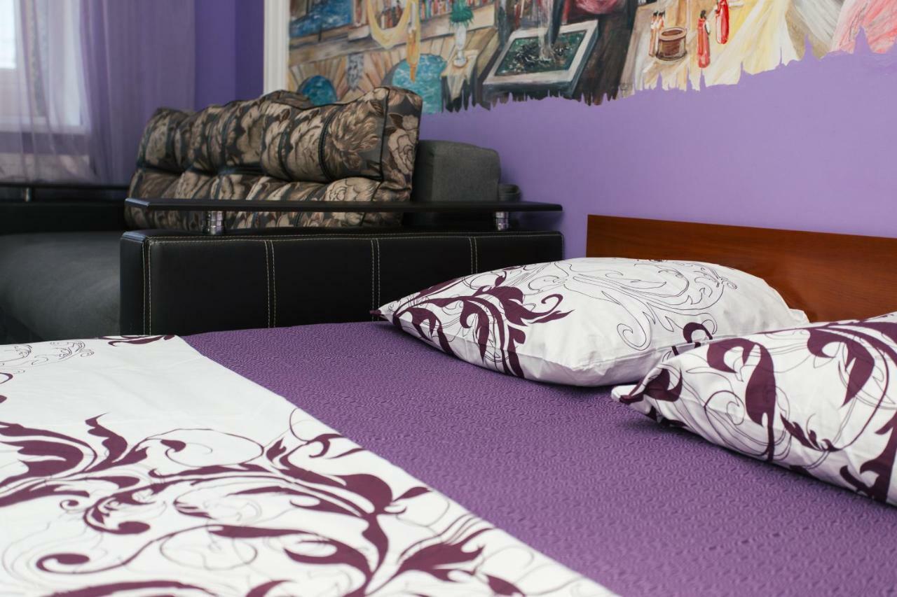 Vip Apartmens Faraon On Illinskaya 1 Floor Sumy Exterior foto